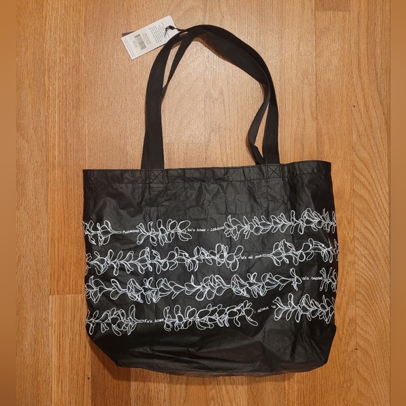 Aloha Collection- Lei Puamana-Special Edition Day tripper Tote - Picture 2 of 6